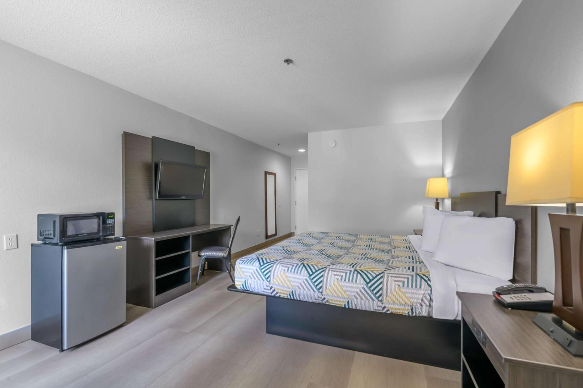 Econo Inn&suites 2*