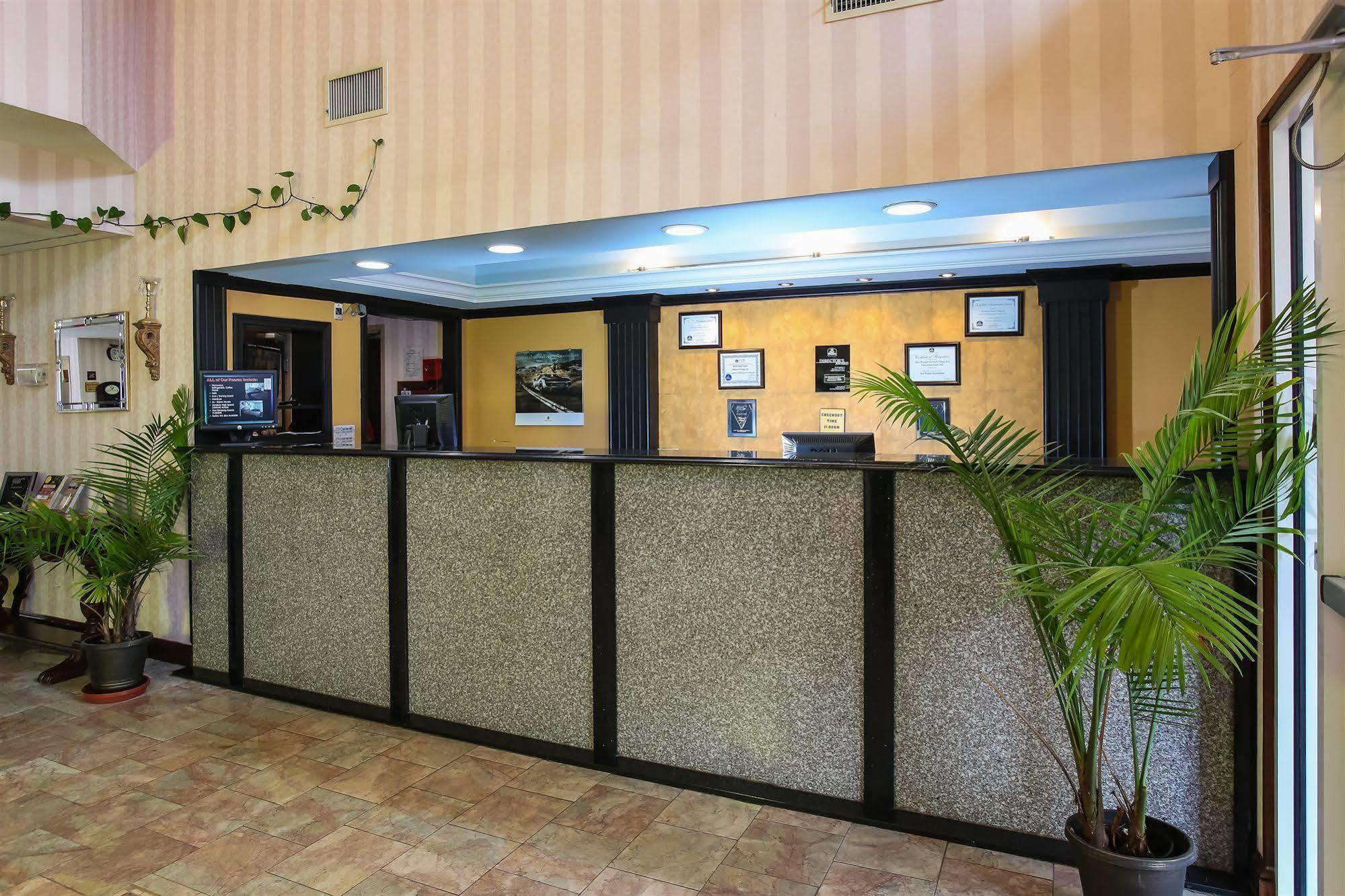 Hotel Econo Inn&suites Dawsonville