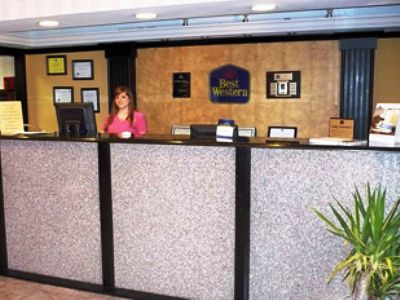 Hotel Econo Inn&suites 2*